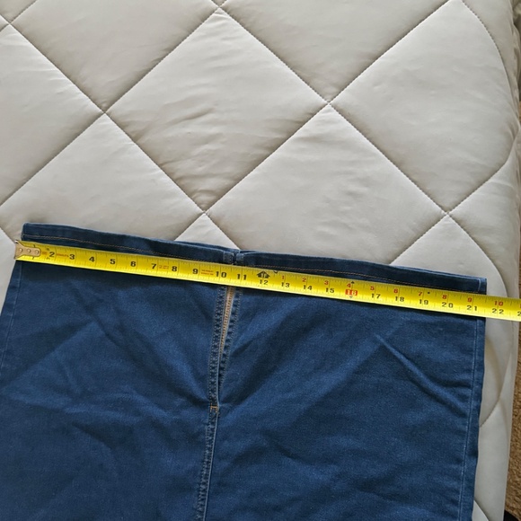 Jones New York Denim Skirt, size 14P - Picture 5 of 8
